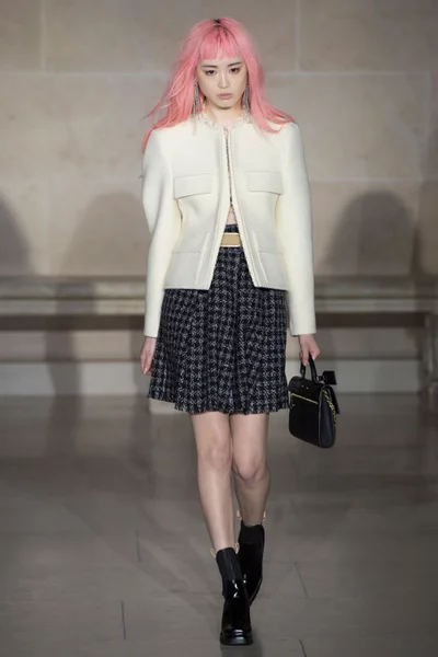 Look 20